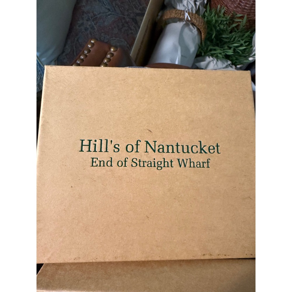 Hill's of Nantucket Glass Ornament Amber Nantucket Lightship Basket Flower Boxed
